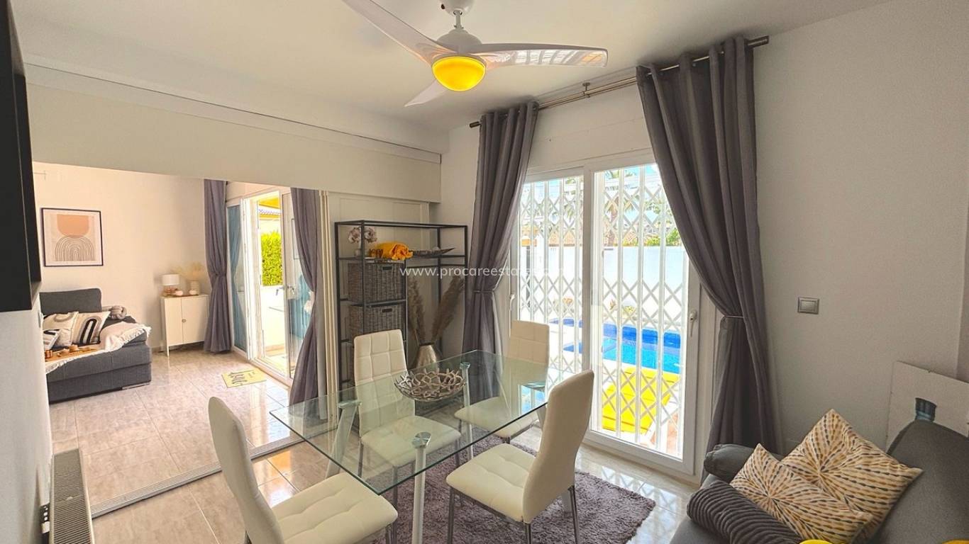 Resale - Villa - Villamartin, Orihuela Costa - Villamartin