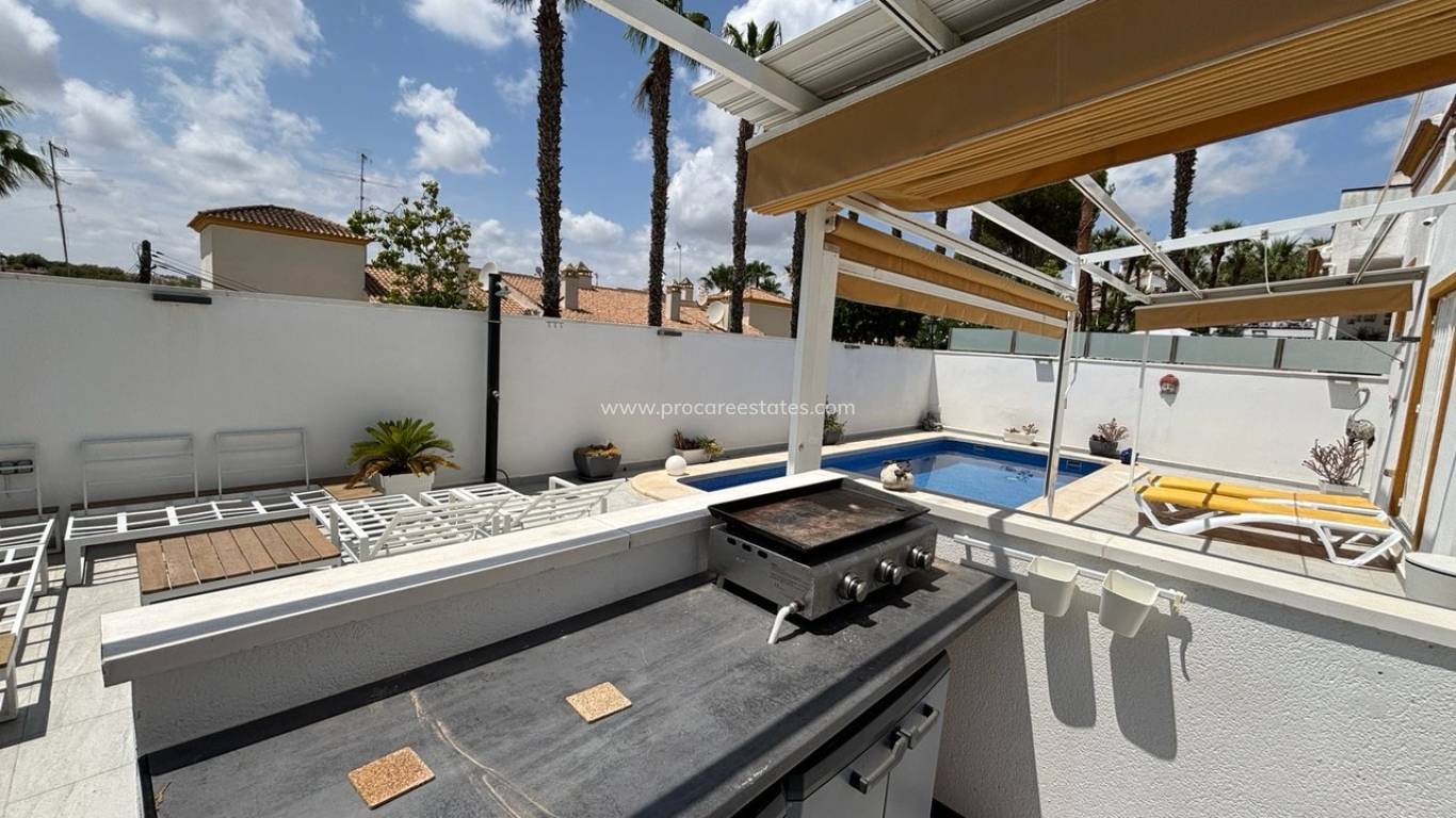 Resale - Villa - Villamartin, Orihuela Costa - Villamartin