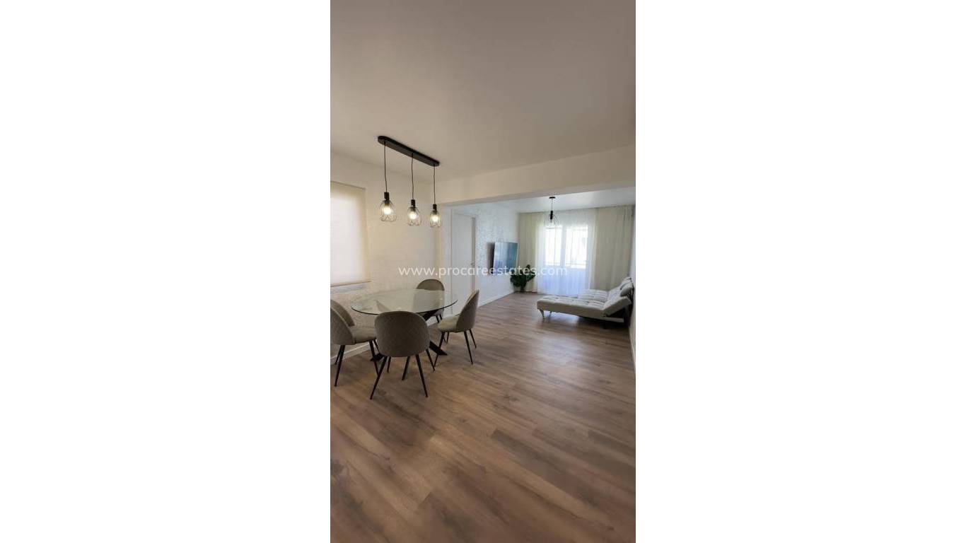 Reventa - Apartamento - Alicante - Los angeles