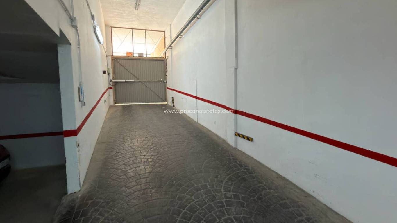 Reventa - Apartamento - Almoradi - centro