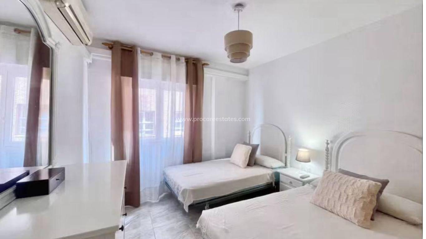 Reventa - Apartamento - Benidorm - Levante