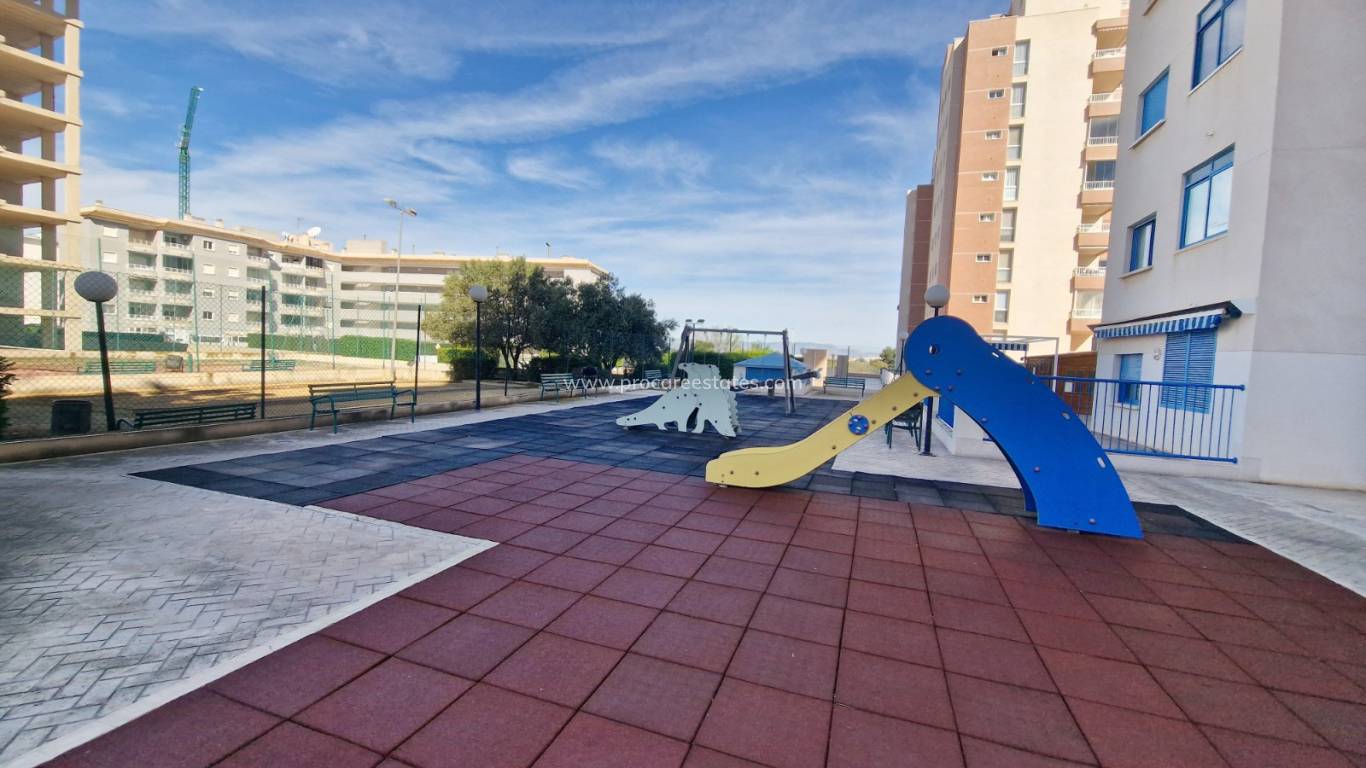 Reventa - Apartamento - Guardamar del Segura - Puerto