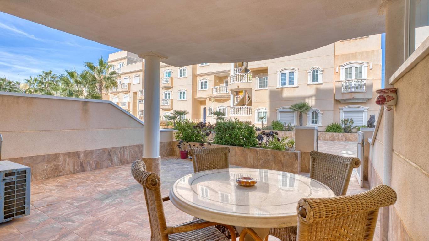 Reventa - Apartamento - Guardamar del Segura - Urbanizaciones