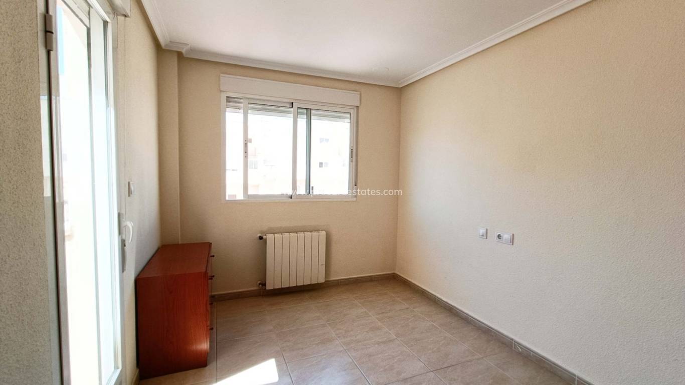 Reventa - Apartamento - Hondon De Los Frailes