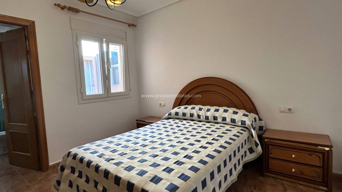 Reventa - Apartamento - Jacarilla - pueblo