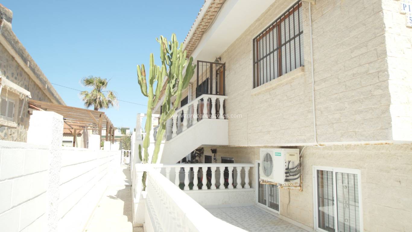 Reventa - Apartamento - La Mata - Playa