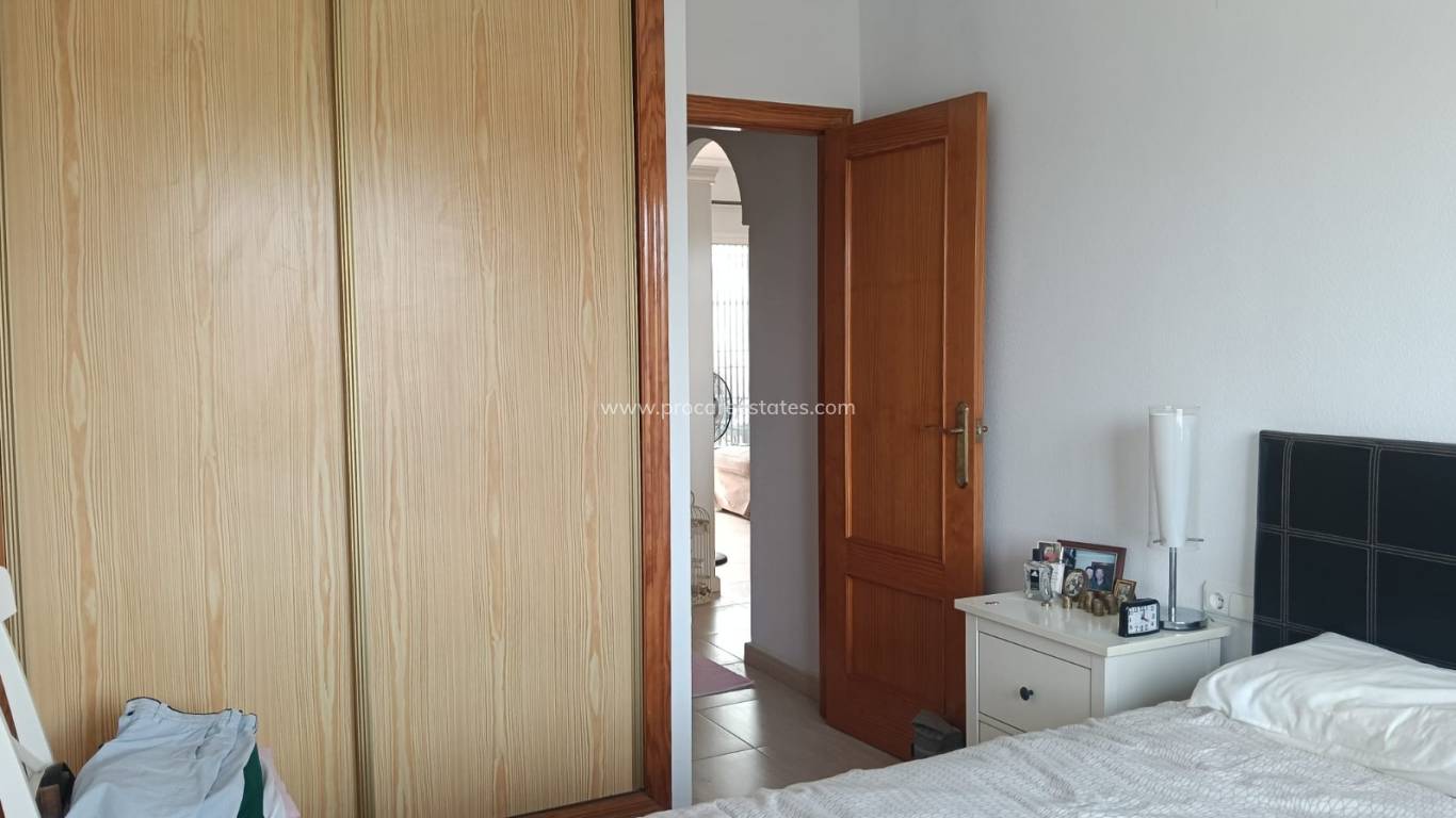Reventa - Apartamento - Los Montesinos - Urbanizacion montesol