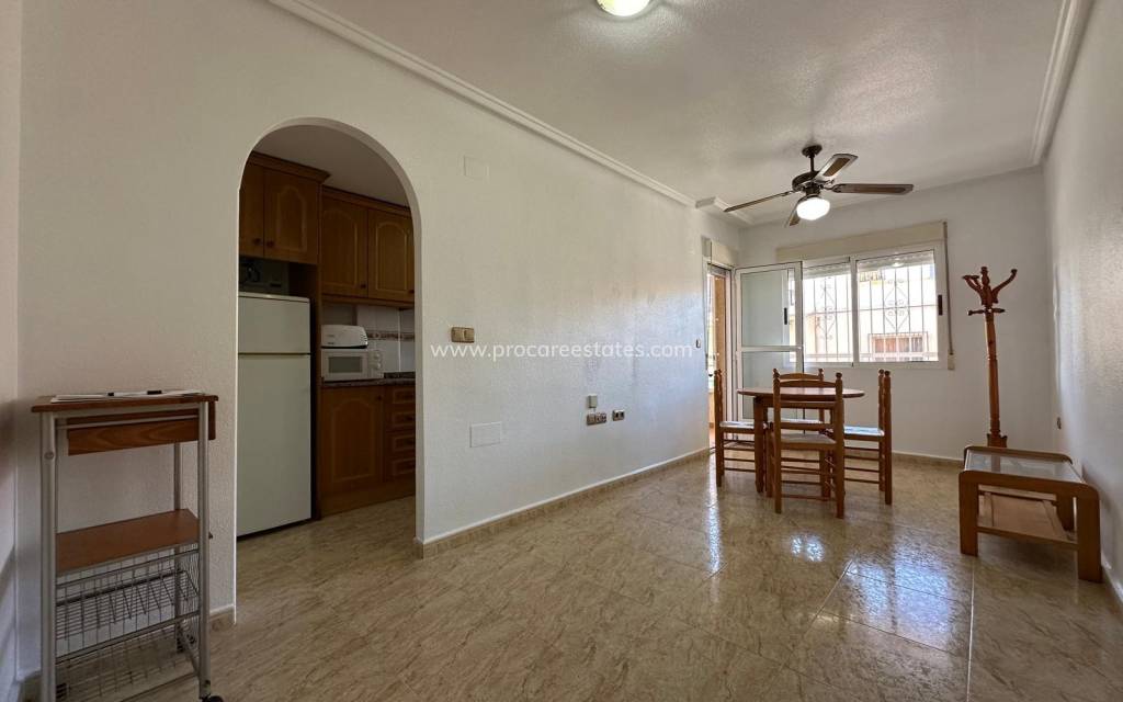 Reventa - Apartamento - Los Montesinos