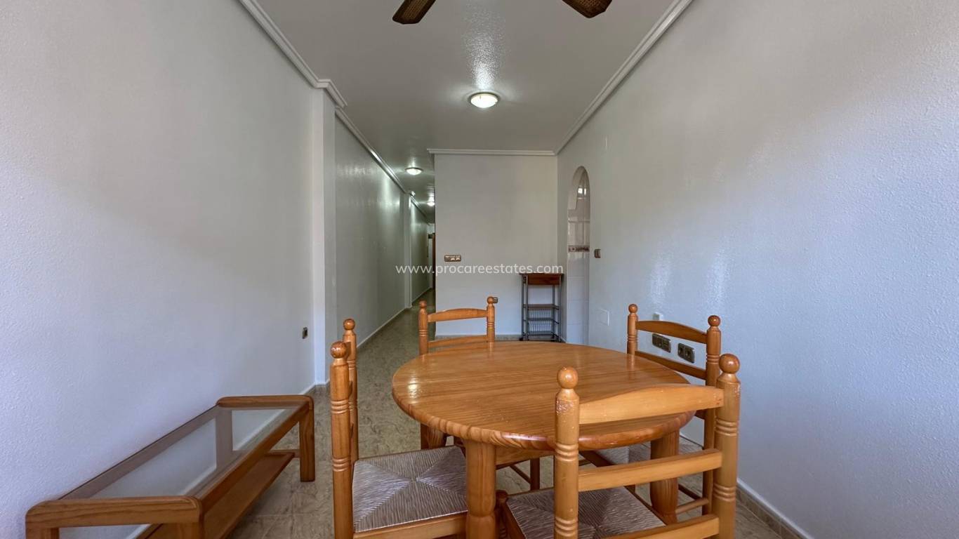 Reventa - Apartamento - Los Montesinos