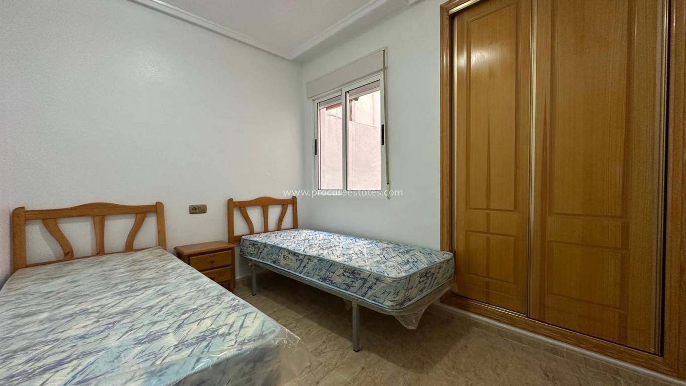 Reventa - Apartamento - Los Montesinos