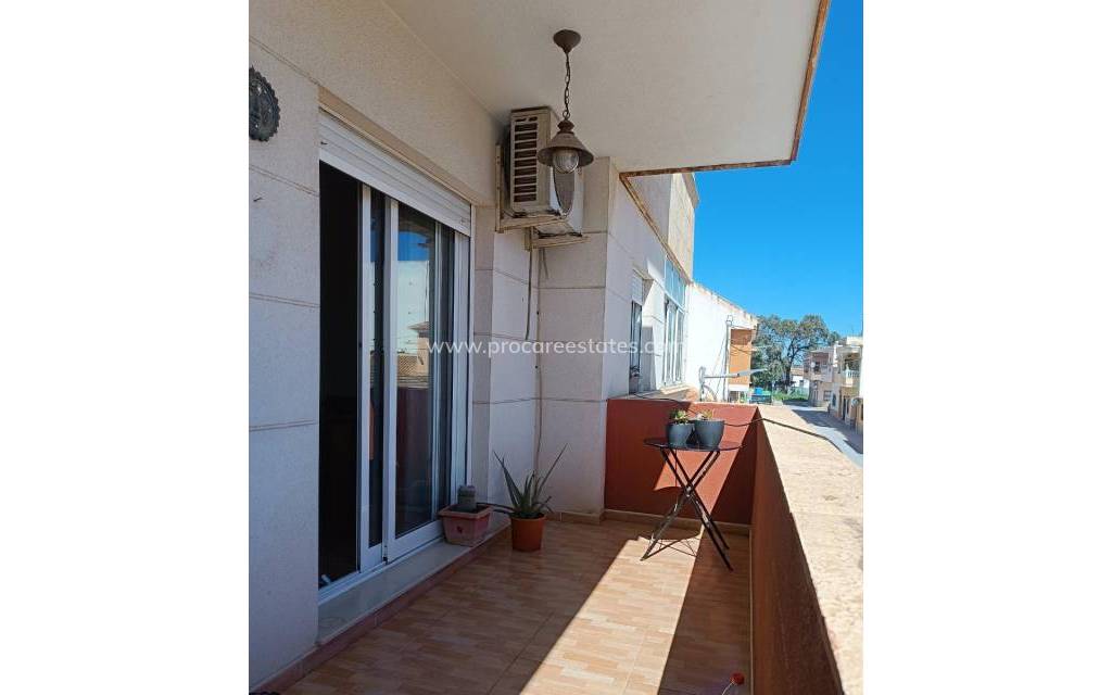 Reventa - Apartamento - Los Montesinos