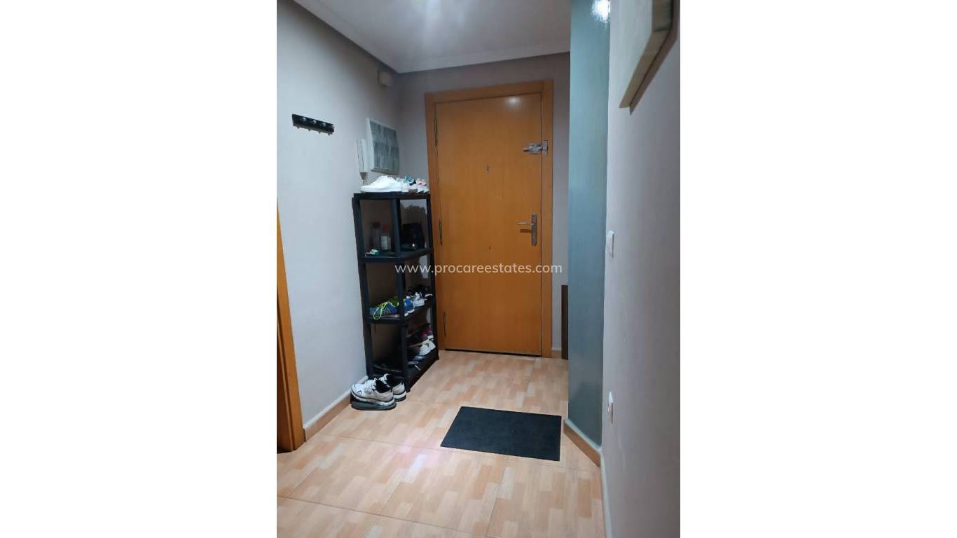 Reventa - Apartamento - Los Montesinos