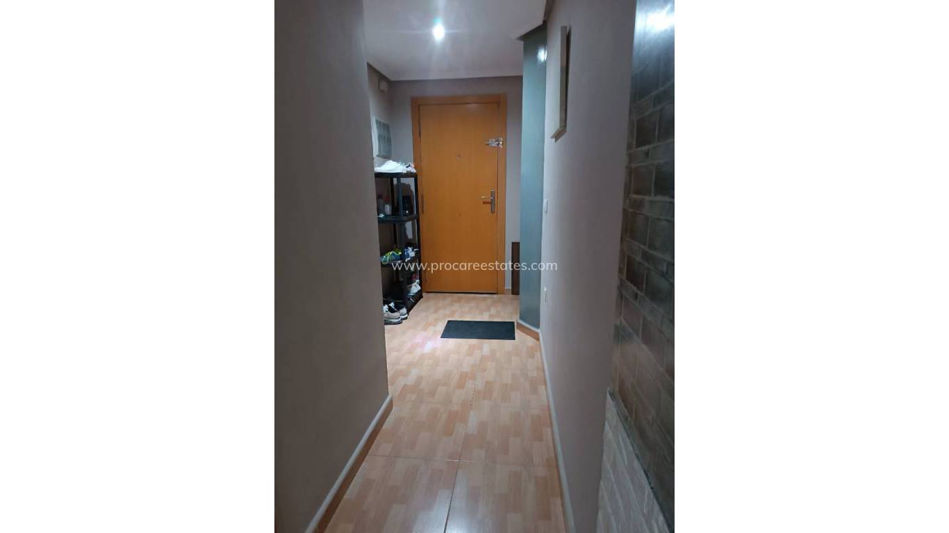 Reventa - Apartamento - Los Montesinos
