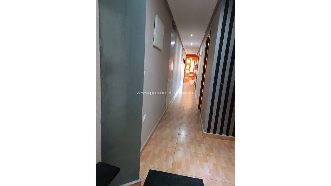 Reventa - Apartamento - Los Montesinos