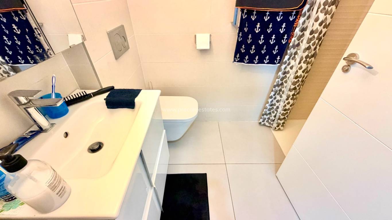 Reventa - Apartamento - Orihuela Costa - La Zenia