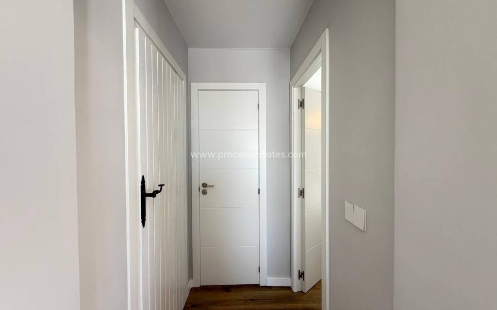 Reventa - Apartamento - San Miguel de Salinas - 03193