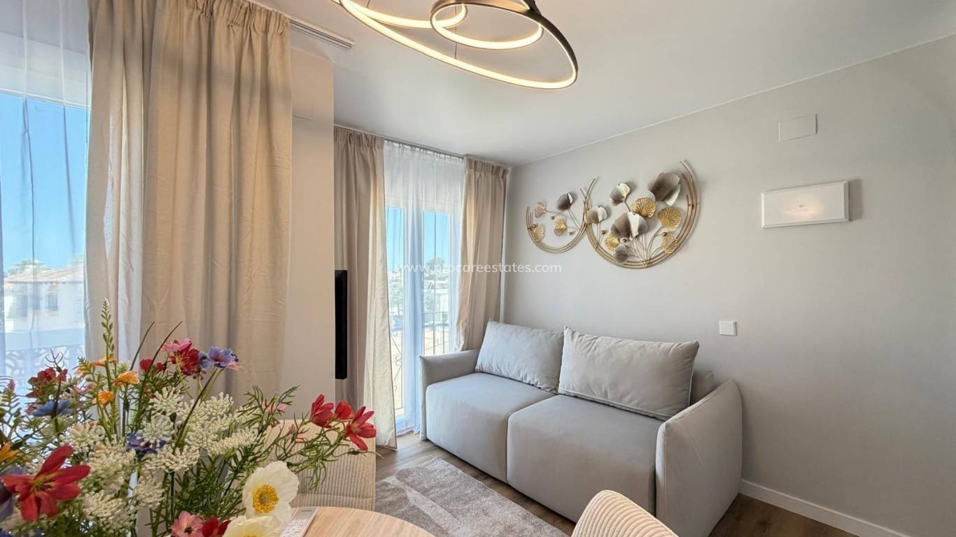 Reventa - Apartamento - San Miguel de Salinas - 03193