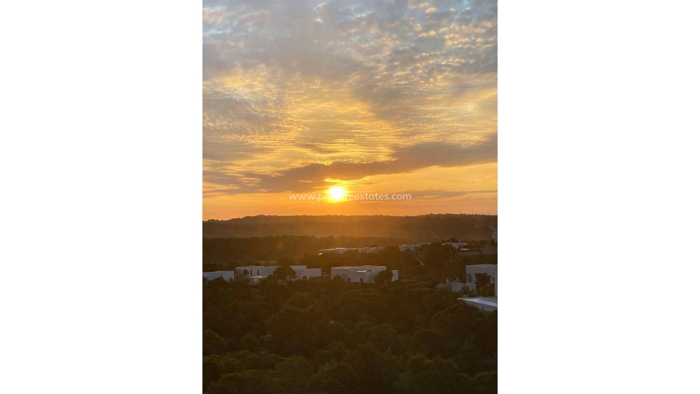 Reventa - Apartamento - San Miguel de Salinas - Las Colinas