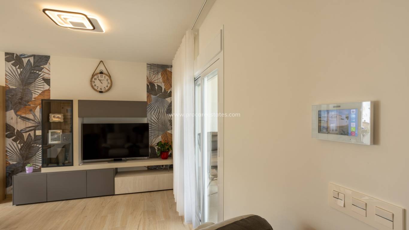 Reventa - Apartamento - San Miguel de Salinas