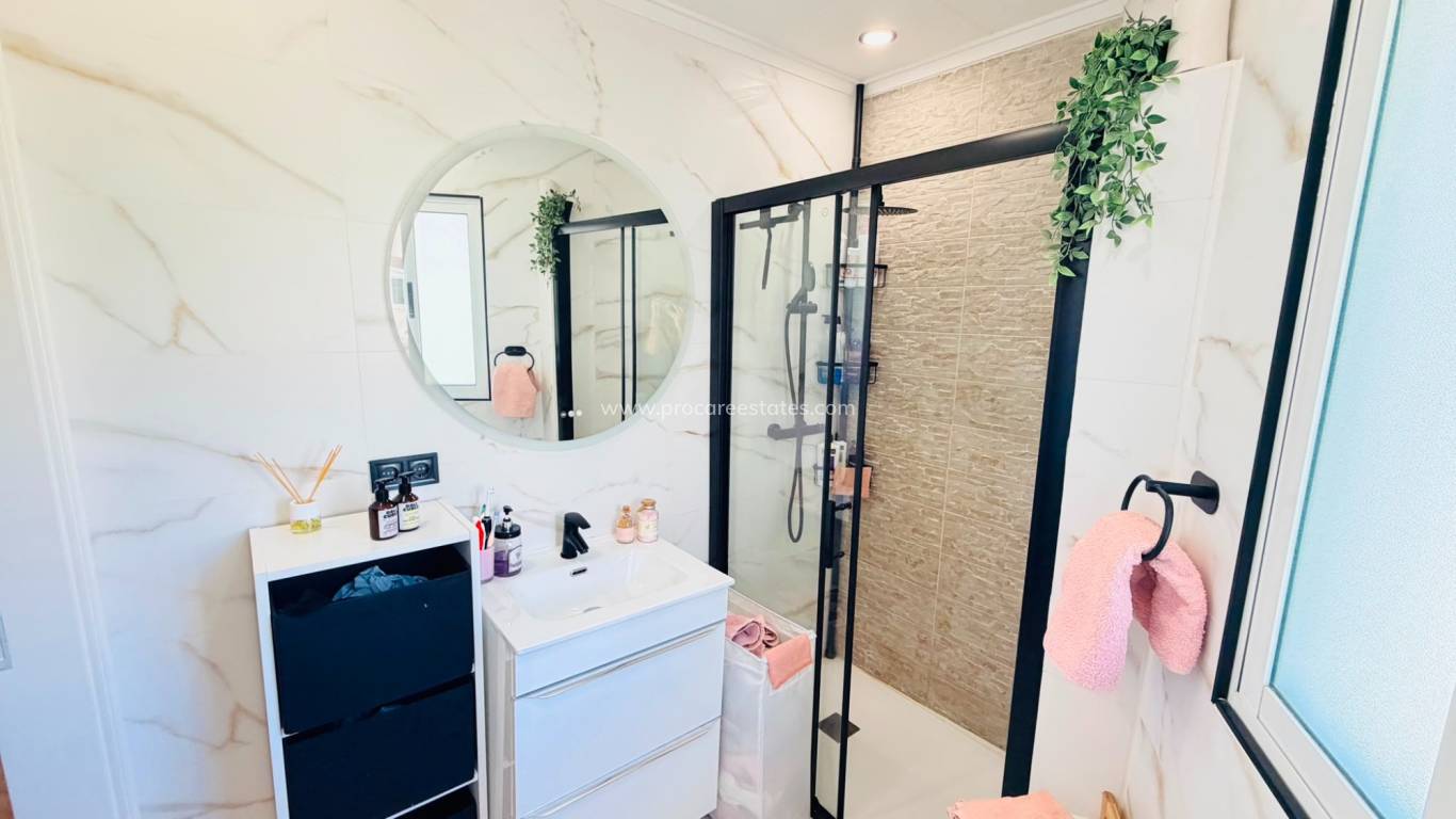 Reventa - Apartamento - San Miguel de Salinas