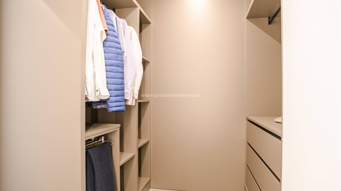 Reventa - Apartamento - Torrevieja - Acequion