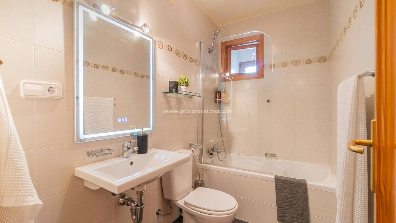 Reventa - Apartamento - Torrevieja - Acequion