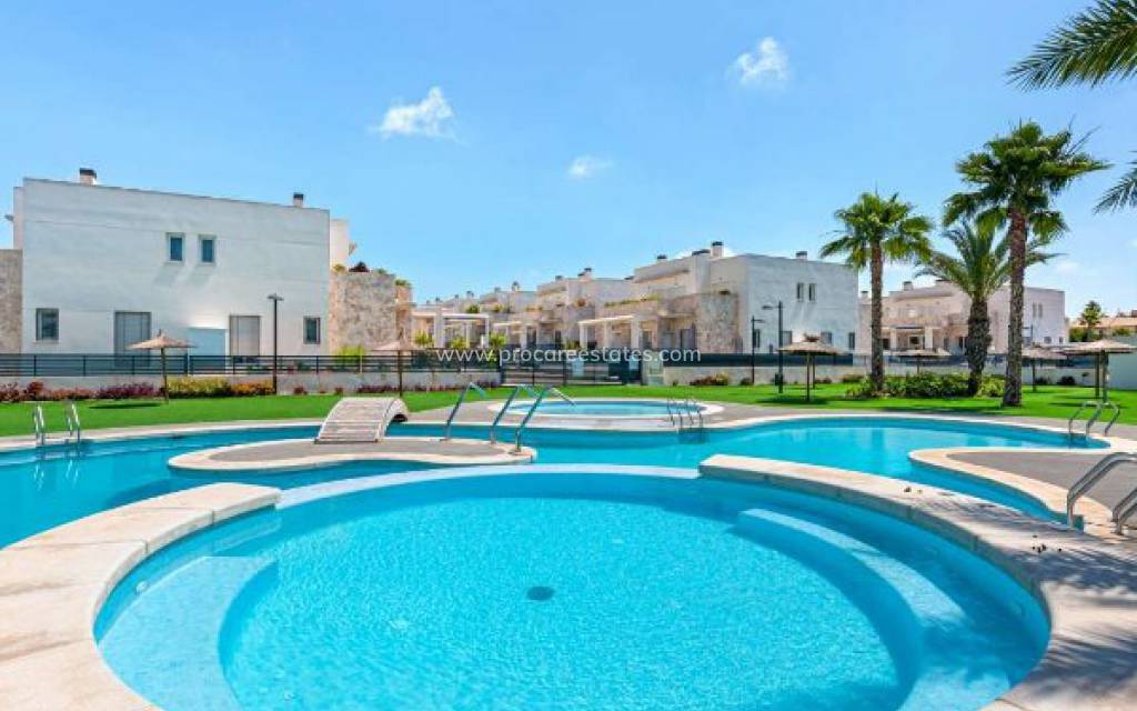Reventa - Apartamento - Torrevieja - Aguas Nuevas