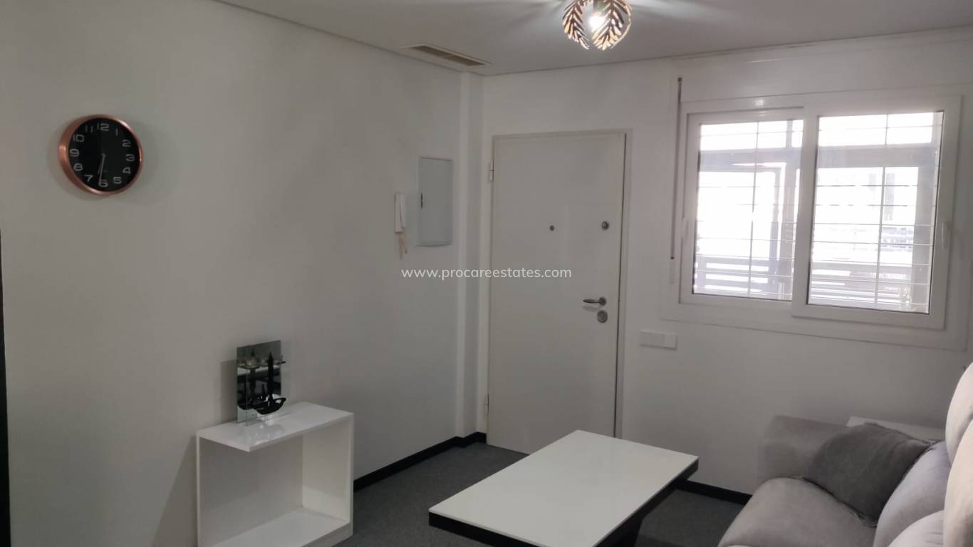Reventa - Apartamento - Torrevieja - Aguas Nuevas