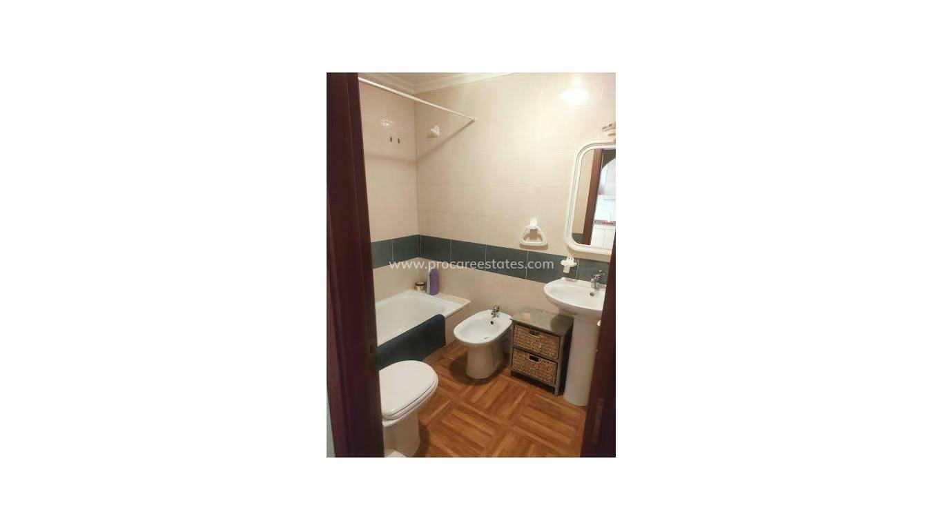 Reventa - Apartamento - Torrevieja - Aguas Nuevas