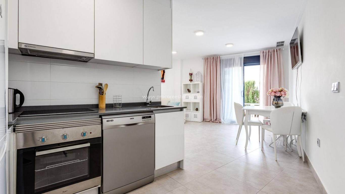 Reventa - Apartamento - Torrevieja - Aguas Nuevas