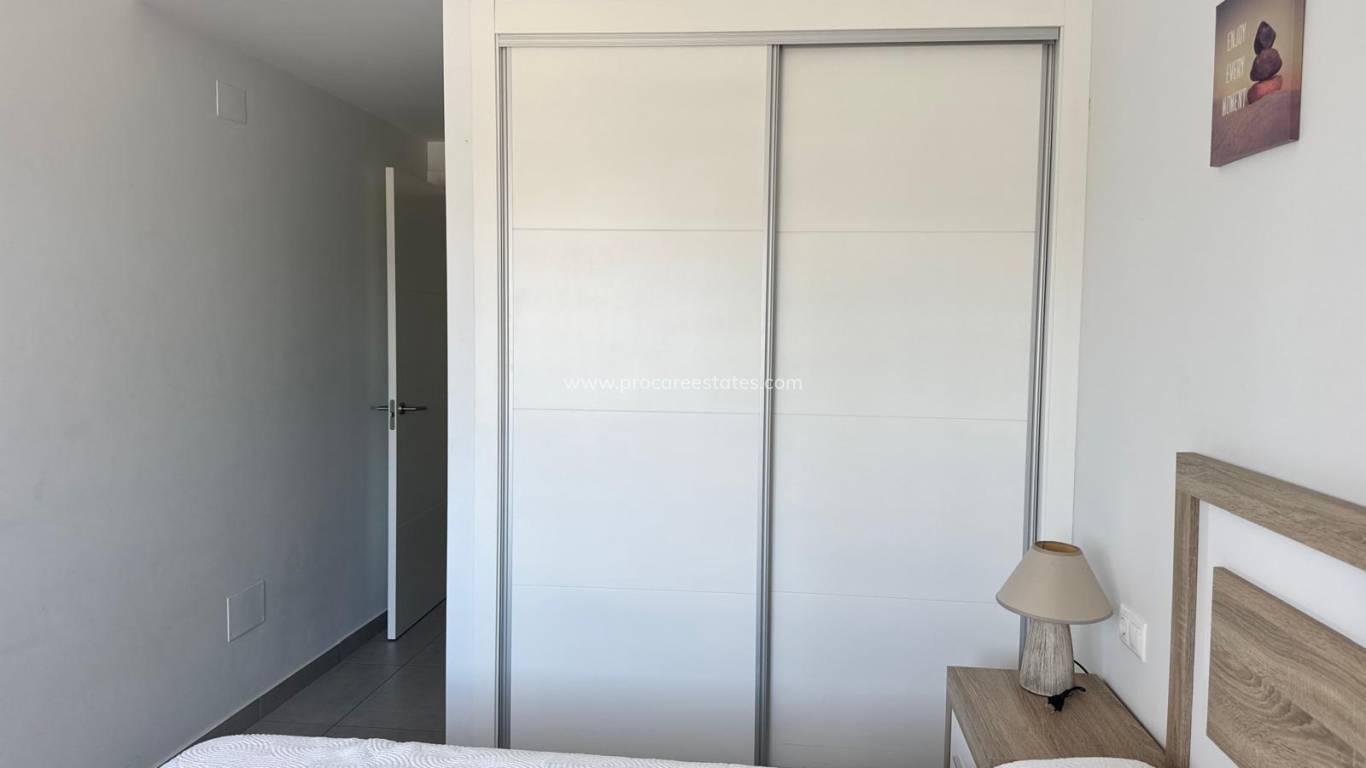 Reventa - Apartamento - Torrevieja - Aguas Nuevas