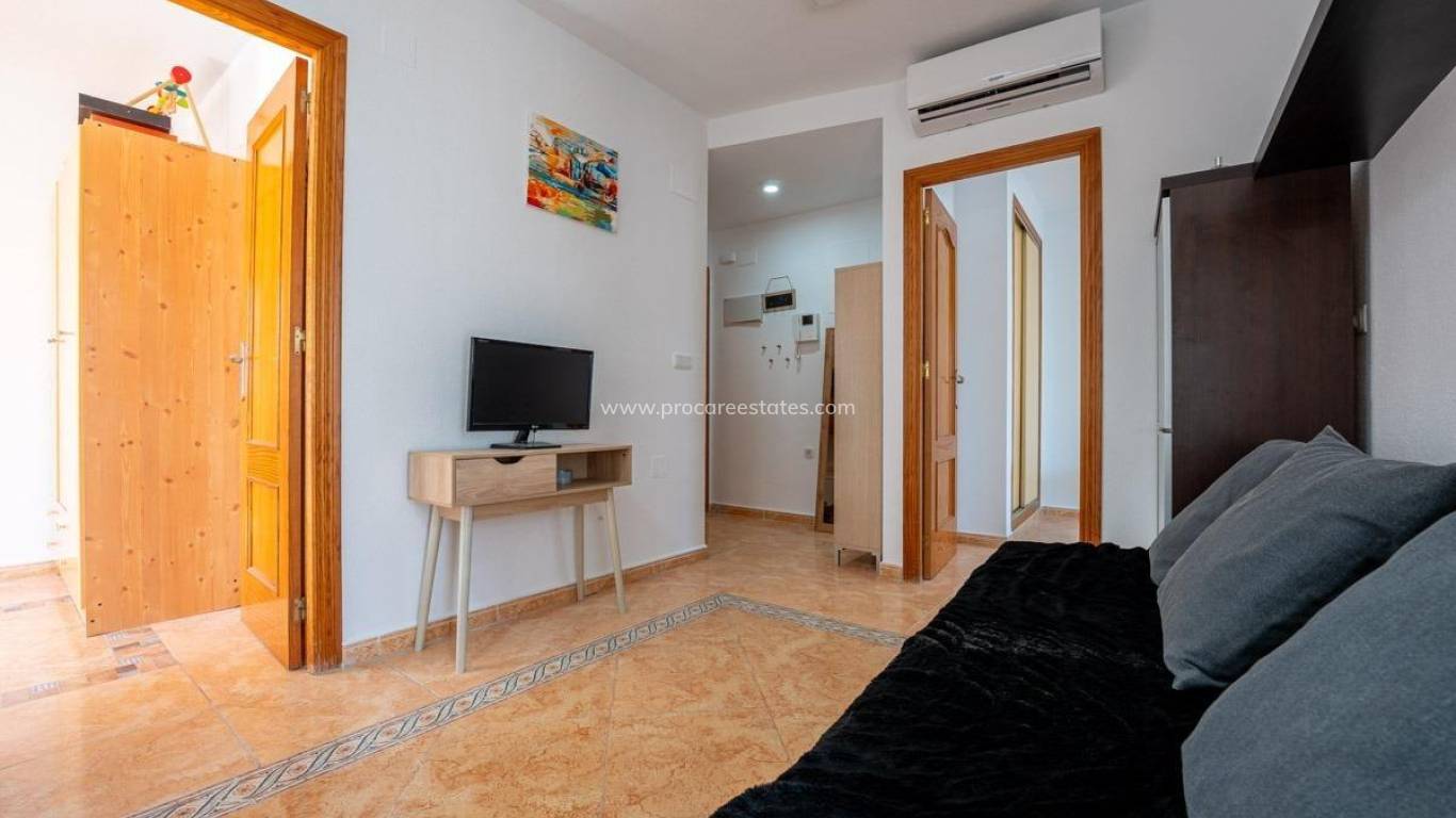 Reventa - Apartamento - Torrevieja - Aguas Nuevas