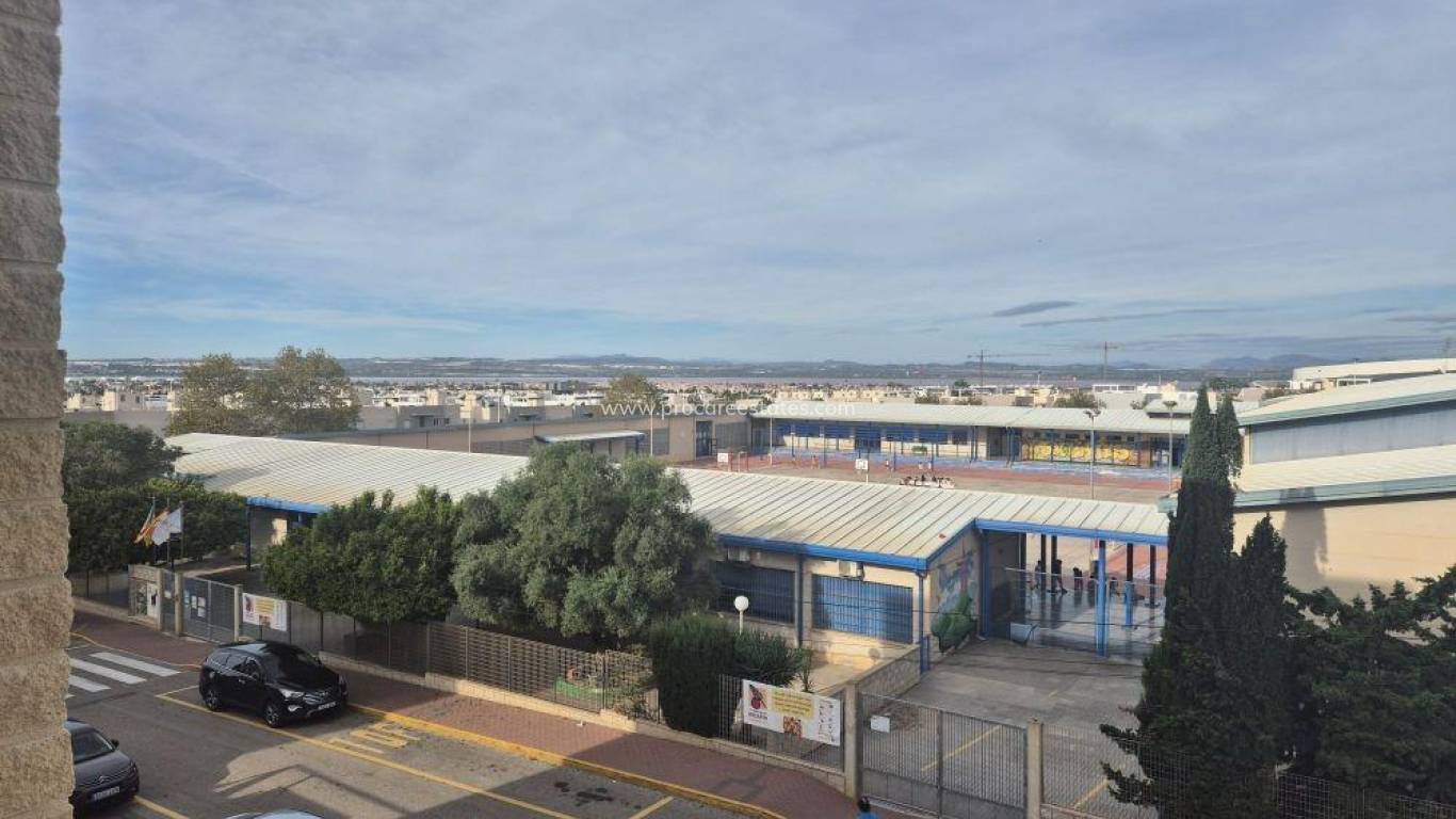 Reventa - Apartamento - Torrevieja - Aguas Nuevas