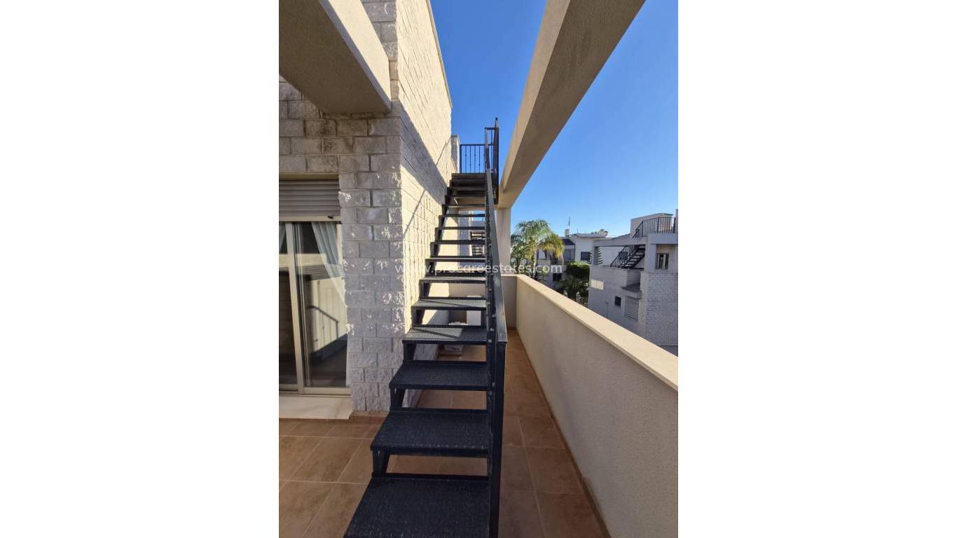 Reventa - Apartamento - Torrevieja - Aguas Nuevas