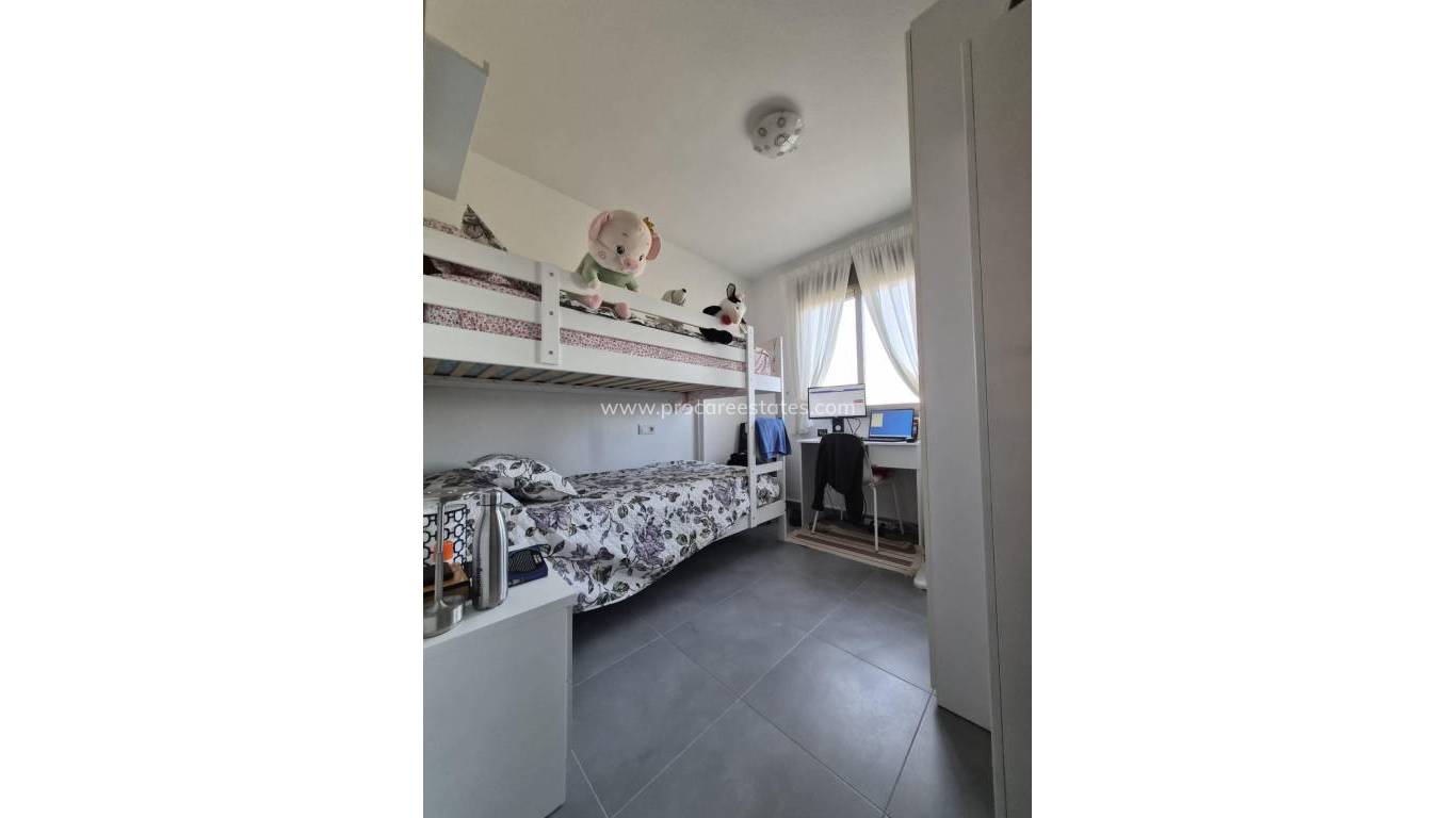 Reventa - Apartamento - Torrevieja - Aguas Nuevas