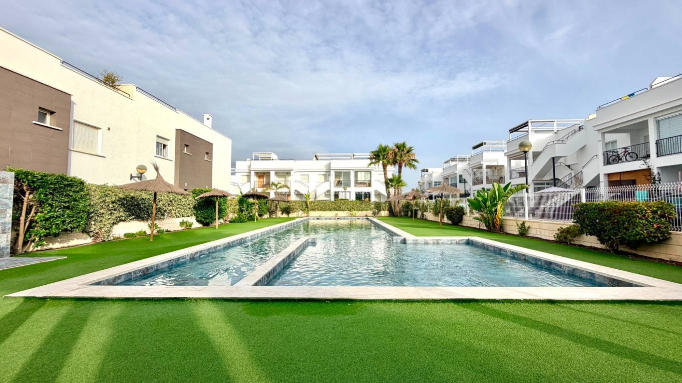 Reventa - Apartamento - Torrevieja - Aguas Nuevas