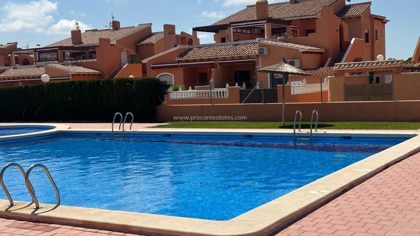 Reventa - Apartamento - Torrevieja - Aguas Nuevas