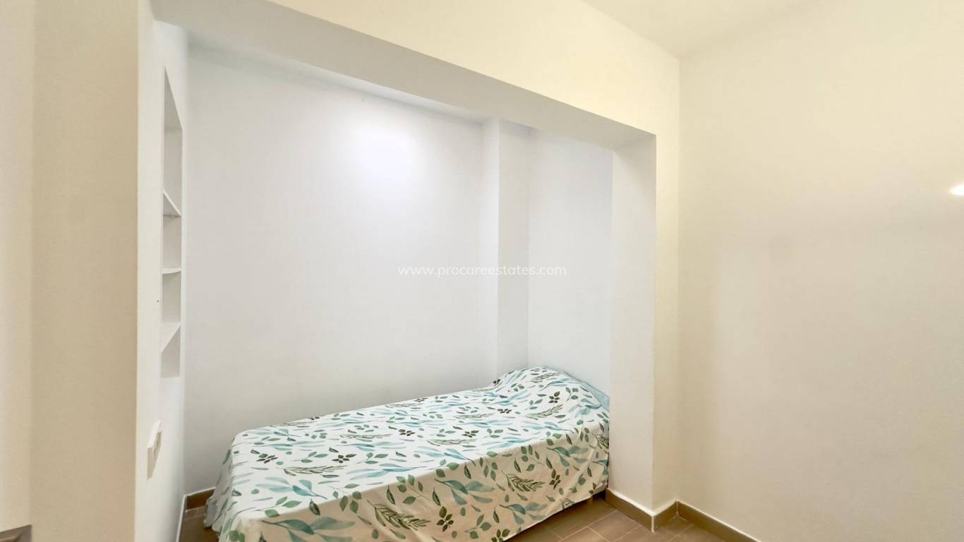 Reventa - Apartamento - Torrevieja - Carrefour Area