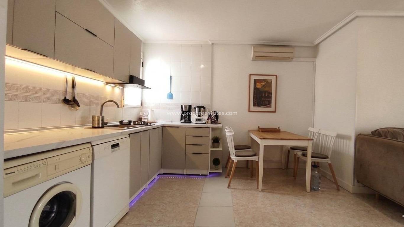Reventa - Apartamento - Torrevieja - Los Balcones