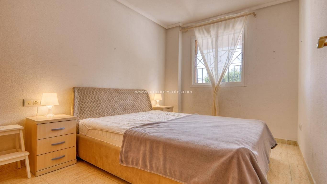 Reventa - Apartamento - Torrevieja - Los Europeos