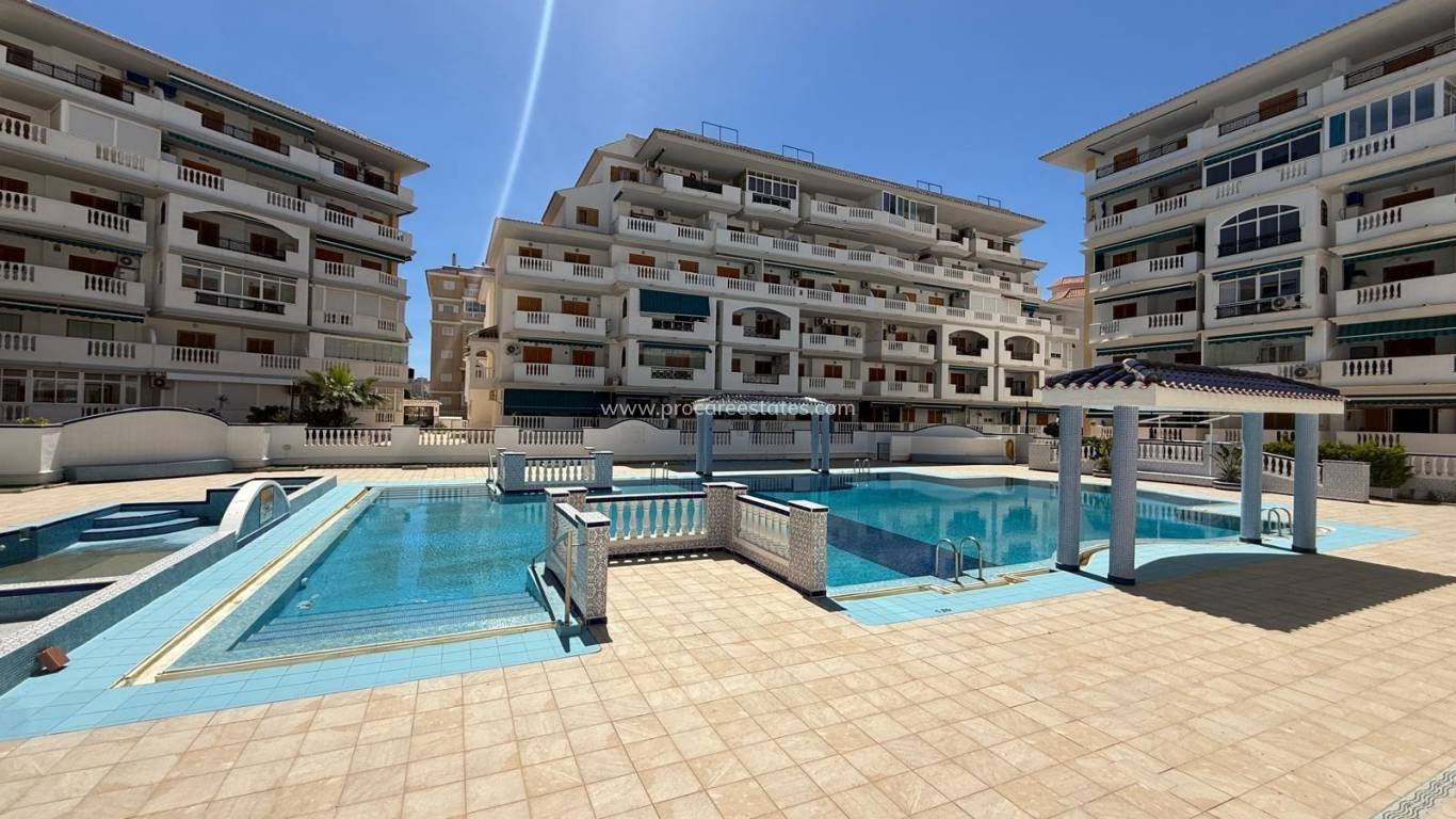 Reventa - Apartamento - Torrevieja - Los Europeos