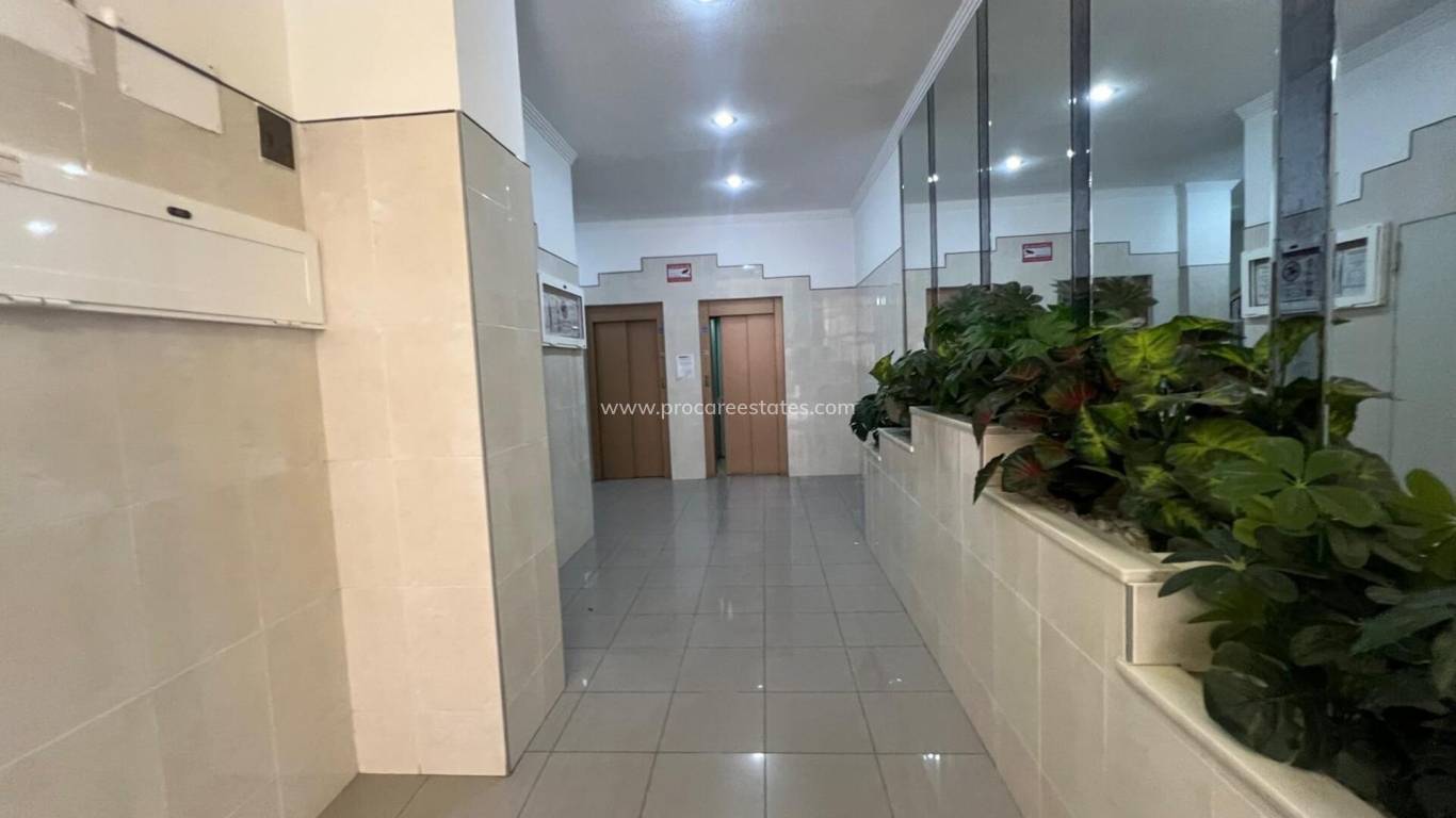 Reventa - Apartamento - Torrevieja - Parque de las Naciones