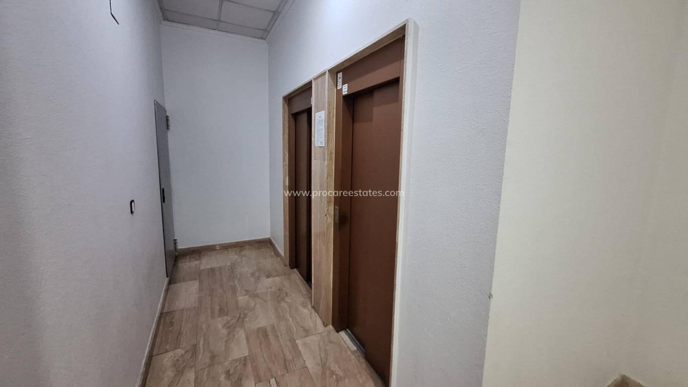 Reventa - Apartamento - Torrevieja - Playa Del Cura