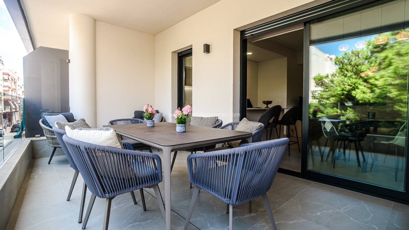 Reventa - Apartamento - Torrevieja - Playa Del Cura