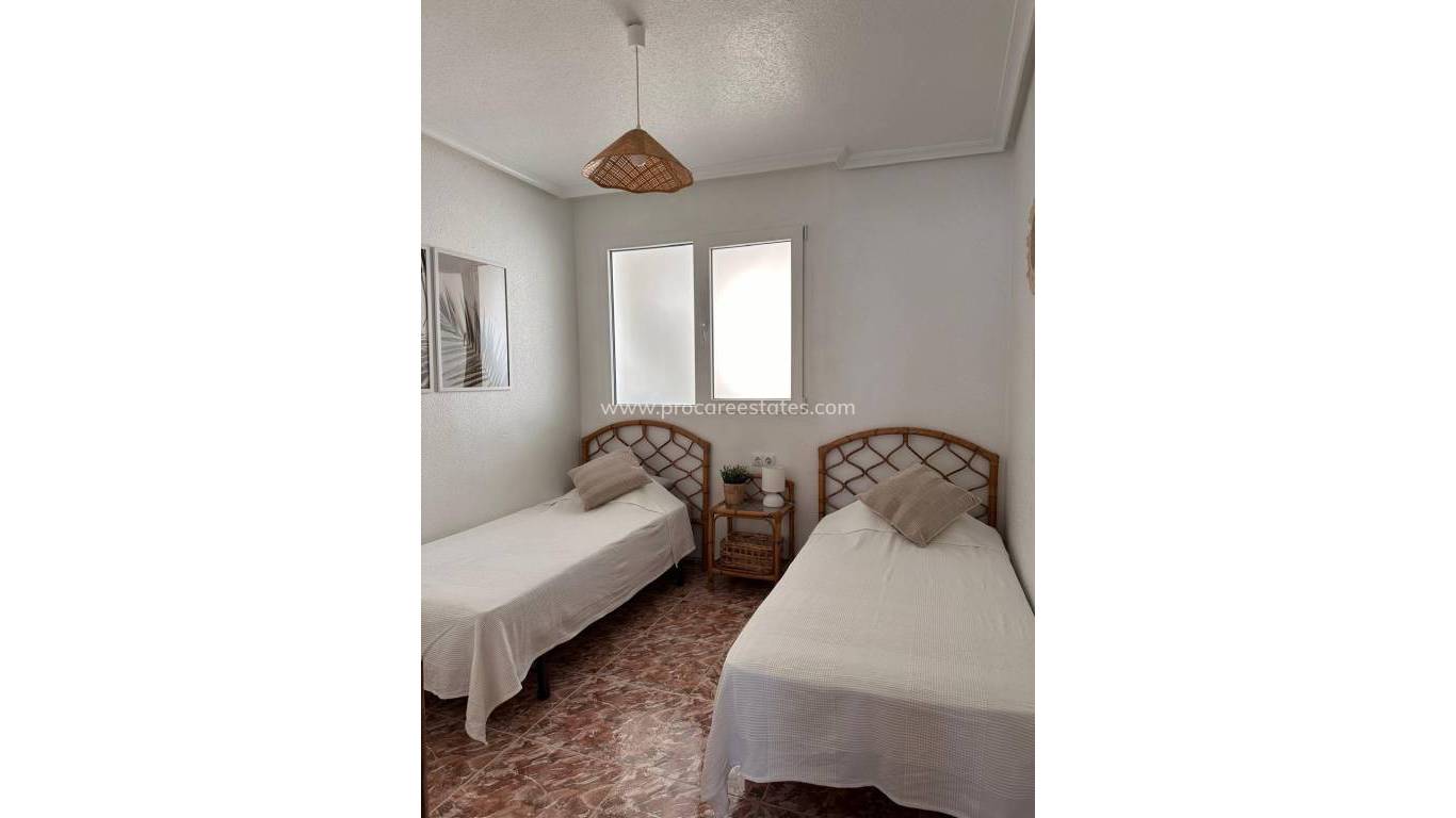 Reventa - Apartamento - Torrevieja - Playa Del Cura