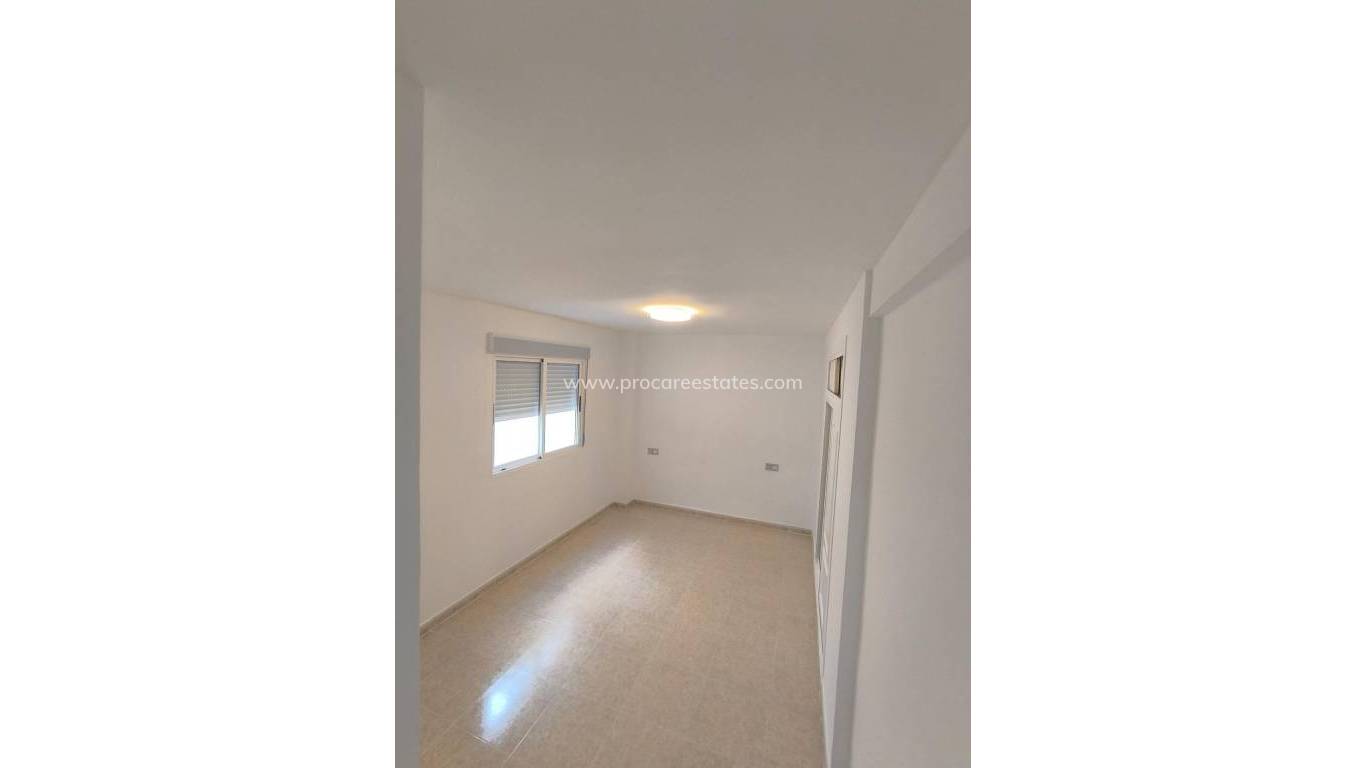 Reventa - Apartamento - Torrevieja - Playa Del Cura