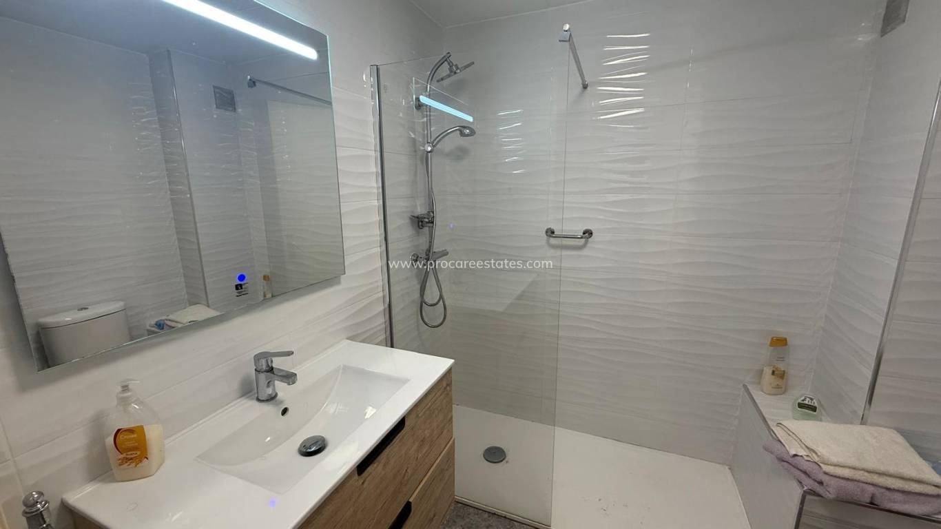 Reventa - Apartamento - Torrevieja - Playa Del Cura