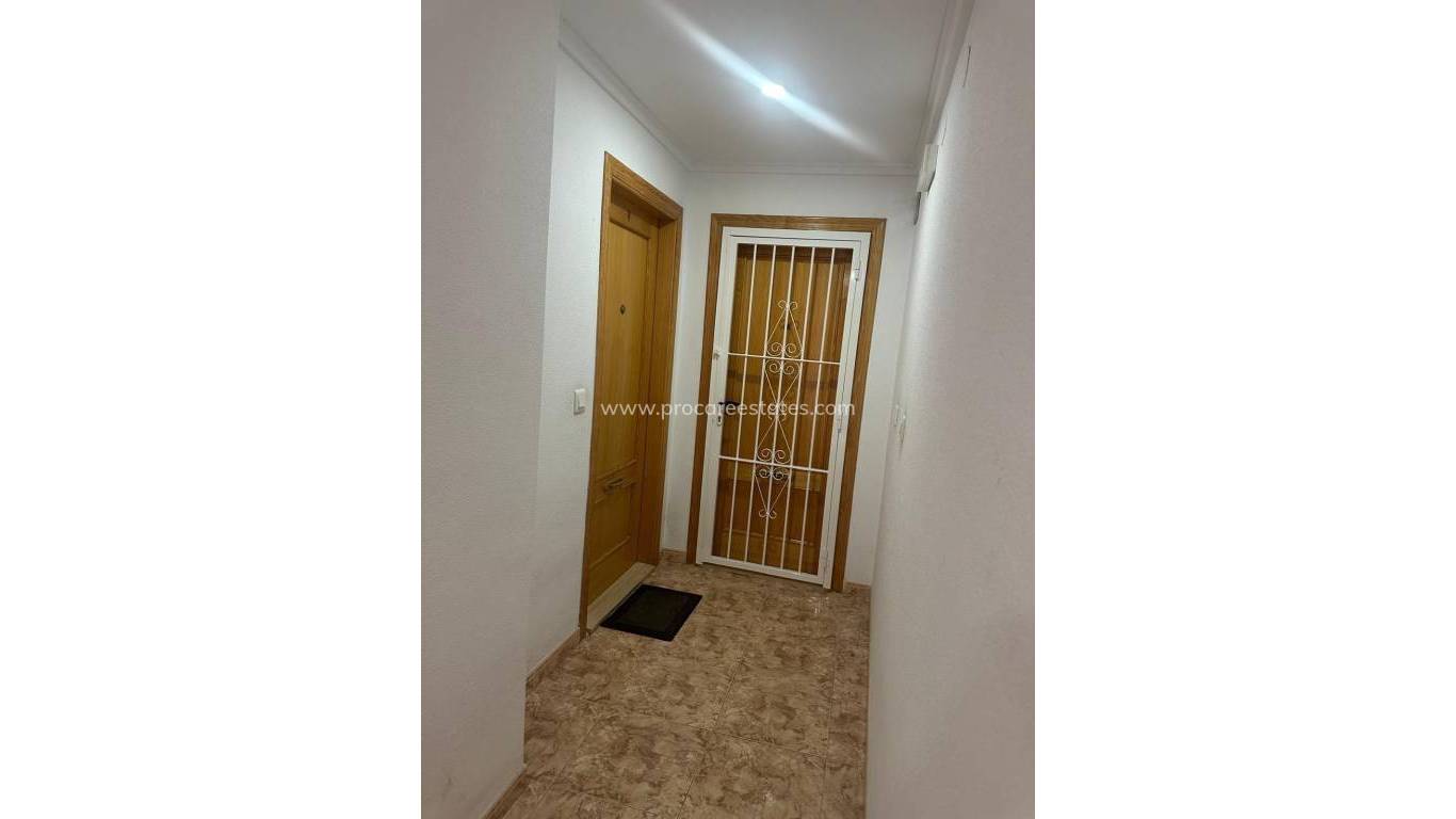 Reventa - Apartamento - Torrevieja - Playa Del Cura