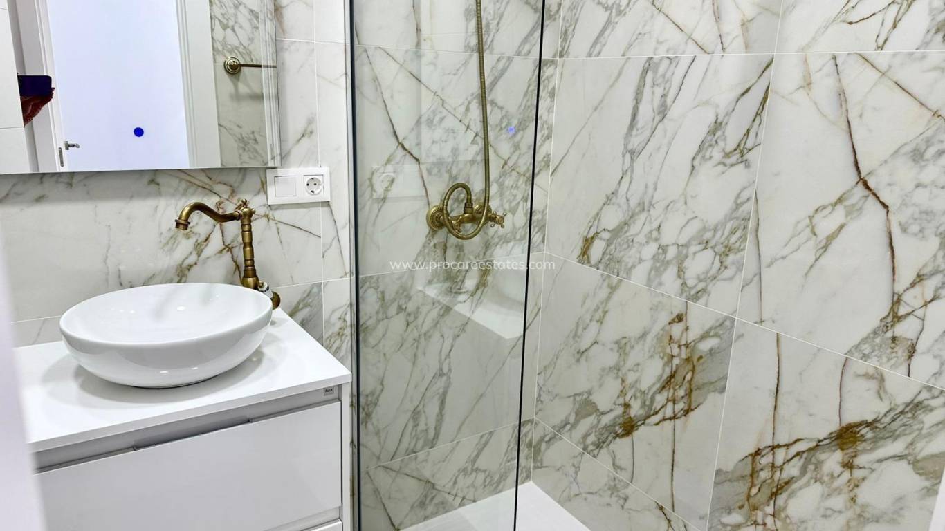 Reventa - Apartamento - Torrevieja - Playa Del Cura