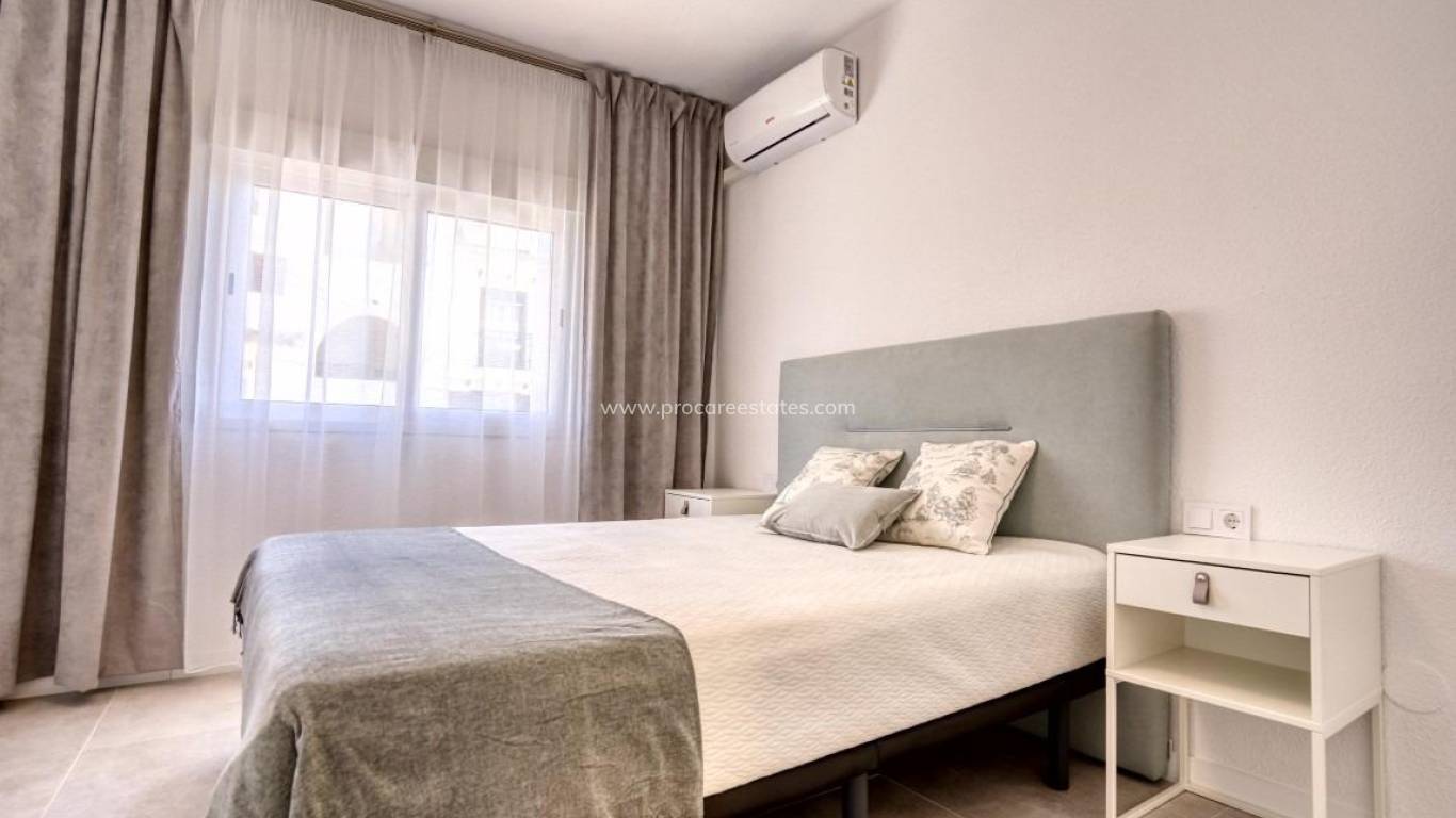 Reventa - Apartamento - Torrevieja - Playa Del Cura
